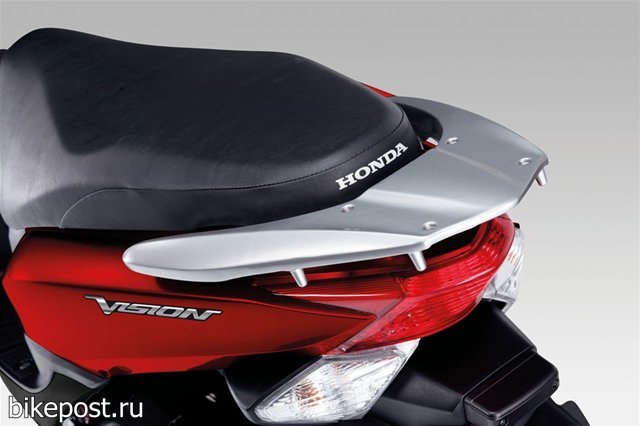 Новый скутер Honda Vision 110