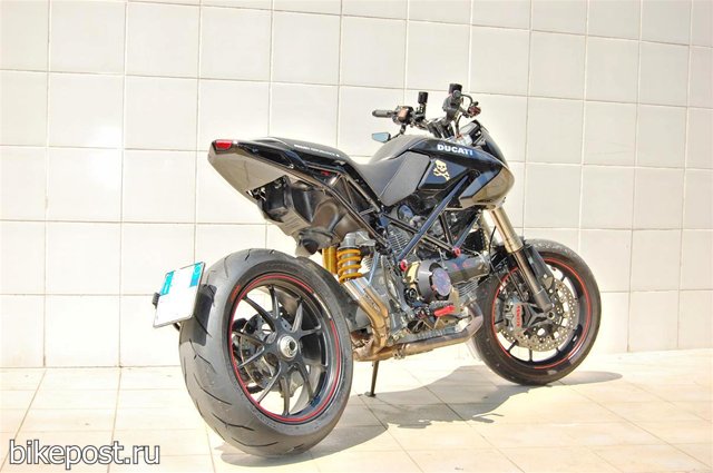 Мотоцикл Hypermotard Diavolo Nero Special Black Evo 977