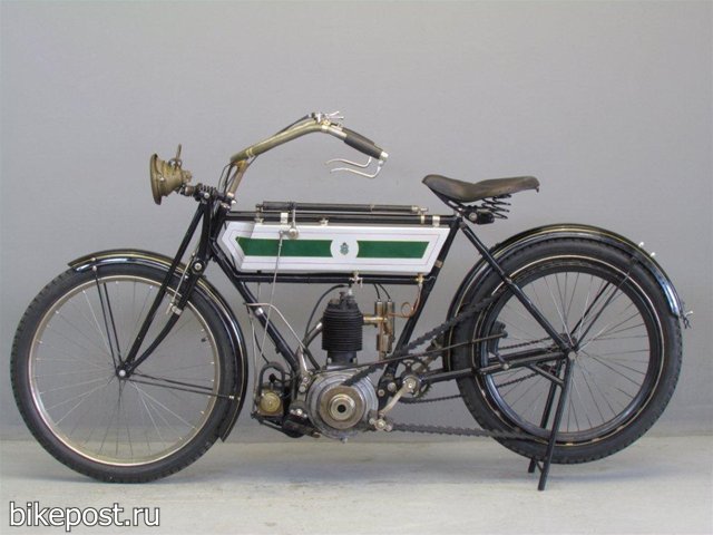Старинный мотоцикл Triumph 1907